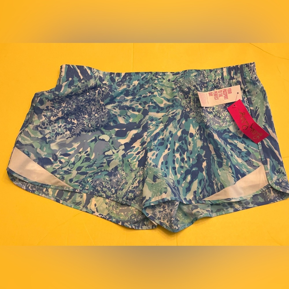 NWT Lilly Pulitzer Luxletic Ocean Trail shorts sz XL